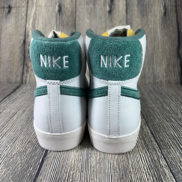 Nike Blazer Mid 77 PRMSummit White/Bicoastal Green/Phantom Mens FN5822-100 - Picture 3 of 8